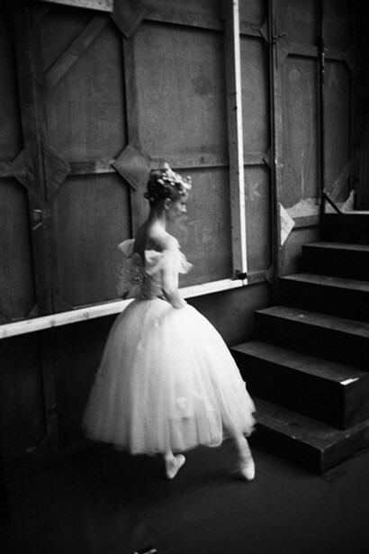 Larissa Ponomarenko, 2004, Selenium toned gelatin silver print, 24 x 20 inches, edition of 10 © John Goodman.