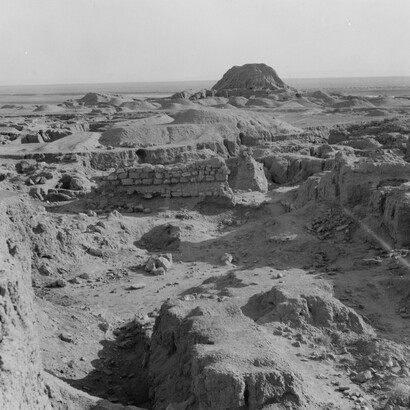 Le rovine dell'antica città di Assur, Iraq, fotografate nel 1932
