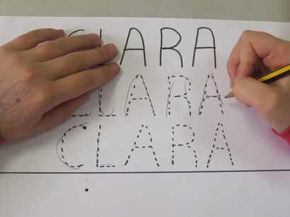 Trazando las primeras letras