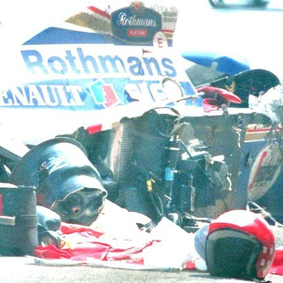 A morte do piloto foi considerada pelos brasileiros como uma tragédia nacional e o governo brasileiro declarou três dias de luto oficial