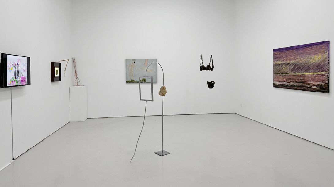 Various artists, Ceci n’est pas une guerre (this is not a war), exhibition view. Courtesy of Eli Klein Gallery