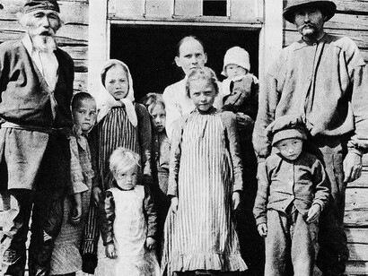 Settled Sami (Lapplander) farmers in Stensele, Västerbotten, Sweden. PC published in 1926