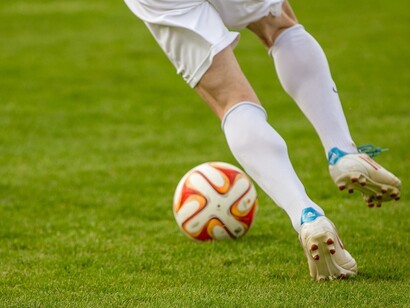 El fútbol profesional se ha convertido en un agujero negro de intereses, negocio y control de masas