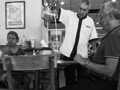 En el Cafe by Francisco Marin. Courtesy of Aflote.sg