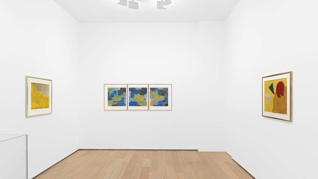 Serge Poliakoff, Les étés de Poliakoff, exhibition view. Courtesy of Almine Rech