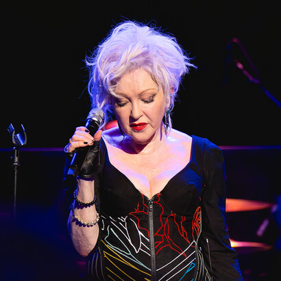 O Rock in Rio 2024 recebeu Cyndi Lauper em um show inesquecível que celebrou a música e o espírito dos anos 80. Cyndi Lauper em apresentação no Royal Albert Hall, em junho de 2024