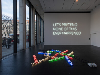 Tim Etchells, More Noise, 2016 and Let's Pretend, 2014. Image courtesy Bloomberg SPACE, London.