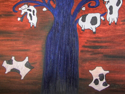 Au sol, le cycle s’achève autrement : tombées de l’arbre, les vaches se transforment en tapis, traces silencieuses d’une métamorphose continue