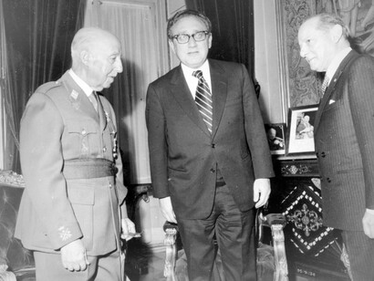 Francisco Franco en un encuentro diplomático con Henry Kissinger