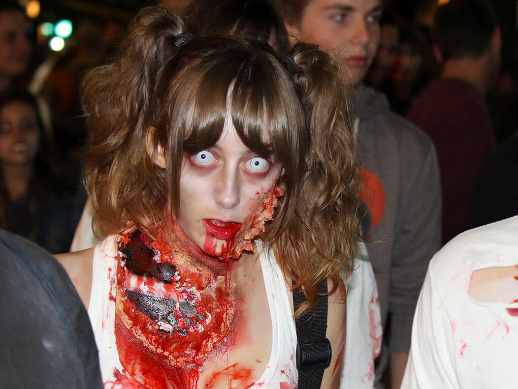 Festival de Sitges. Las calles de la ciudda se llenan de zombis