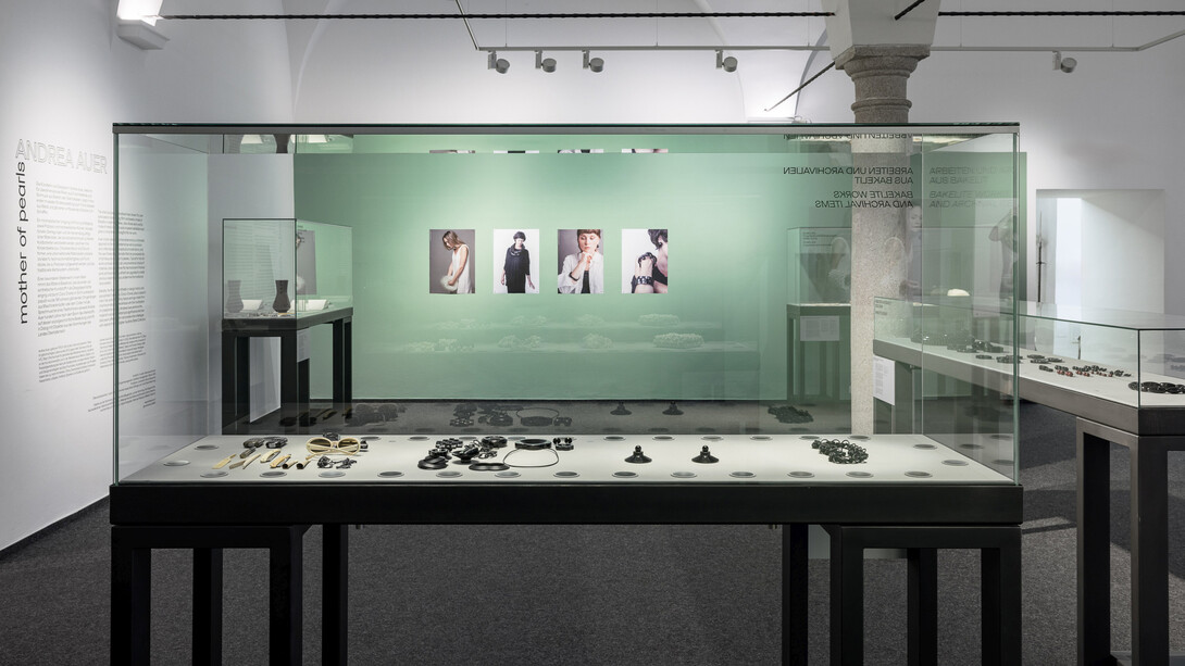 Mother of pearls, ausstellungsansicht. Mit freundlicher genehmigung der OÖ Landes-Kultur GmbH
