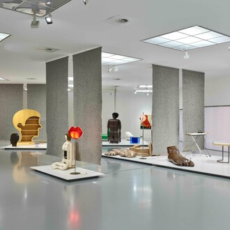 Nicola L., When the Earth turned the other way, exhibition view. Courtesy of M HKA