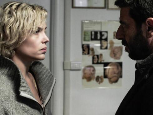 Una scena di "Una famiglia"