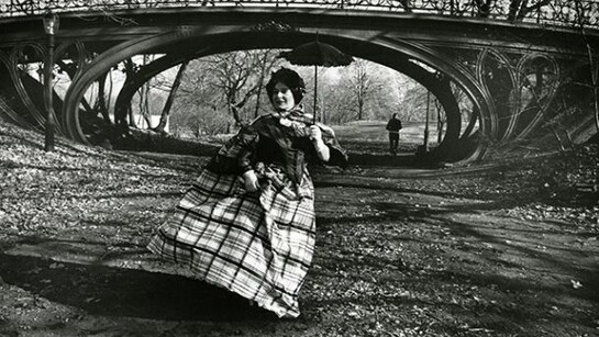 Bill Cunningham, Central Park bridge, New York City, ca. 1968-1976, Gelatin silver photograph. New-York Historical Society, Gift of Bill Cunningham