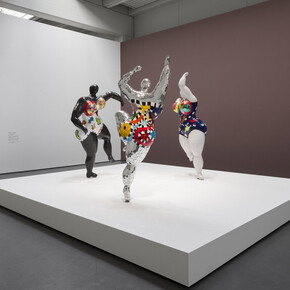 Nikification. Niki de Saint Phalle and Germany, exhibition view. Courtesy of Galerie Judin