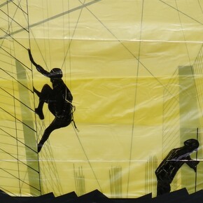 Men at work, 2014, Tar, enamel and plastic combustion on canvas, 50 x 60 cm 