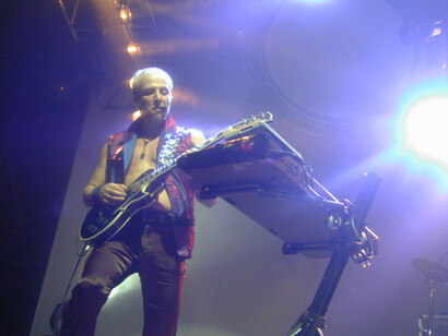 "Né buoni né cattivi" tour, 2000