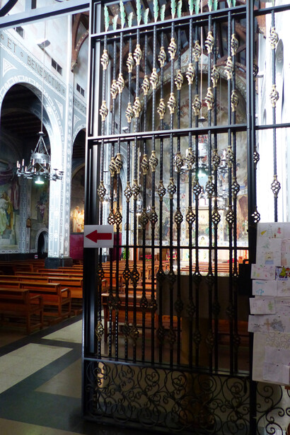 Interior de la Iglesia de Castelldefels
