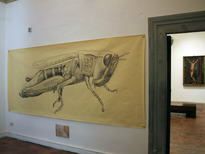 Marcello Carrà, *Cavalletta pestata durante una partita di tennis*. Disegno a penna bic su carta da scenografia 