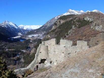 Le affascinanti rovine del castello di Graines