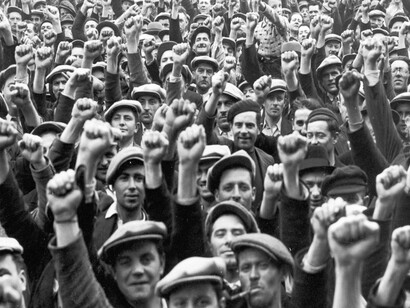 Trabajadores manifestándose por sus derechos