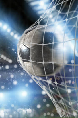 George Weah si mise a correre dalla tre quarti campo tutto solo verso la porta vuota