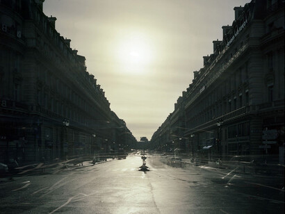 Ambroise Tézenas, Avenue de l’Opéra, 2013, C-print, encadrement bois, Edition 1/5 + AP, Format 44 x 51 cm (image 24 x 30 cm)