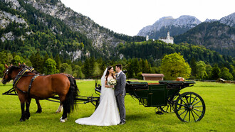 A fairytale wedding at Neuschwanstein Castle, where romance meets the breathtaking beauty of Bavaria’s iconic landscape