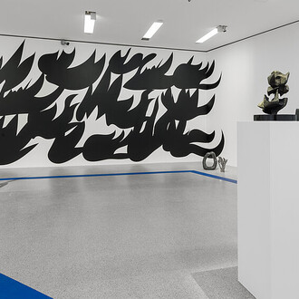 Verschiedene künstler, Die welt von morgen wird eine weitere gegenwart gewesen sein, ausstellungsansicht. Mit freundlicher genehmigung des Mumok