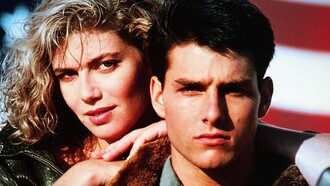 Poster do filme Top Gun. O uso da força é efêmero, custoso e, invariavelmente, gera revoltas e resistência. Grandes pensadores sobre os códigos do Poder, como Maquiavel, já observavam essa dinâmica. Para subjugar um povo, explorá-lo, expropriá-lo e dominá-lo, é muito mais eficaz fazê-lo desacreditar em si mesmo. Uma população que duvida de sua própria capacidade e valor é muito mais maleável e menos propensa a se rebelar