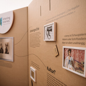 Sharing Stories. Courtesy of Weltmuseum Wien