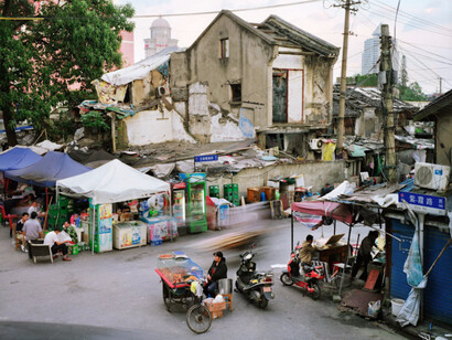 Martin Roemers, Zixia Road and Wangjiazuijiao Street, Huangpu, Shanghai, China, 2012. Courtesy of Anastasia Photo
