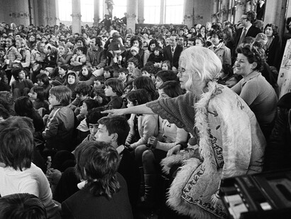 Letizia Battaglia, Franca Rame alla Palazzina Liberty, Milano, 1974 © Letizia Battaglia