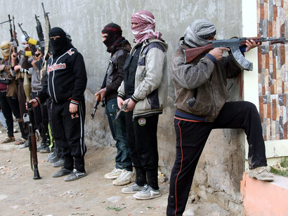 Miembros de la insurgencia o guerrilla iraquí surgida tras la invasión por parte de una coalición de tropas de Estados Unidos y una serie de ejércitos de otros países iniciada el 20 de marzo de 2003