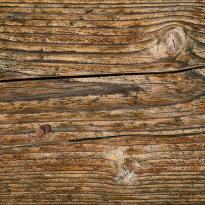 La degeometria non è caos, ma un ordine situato: nasce dove la forma si piega alle tensioni del luogo