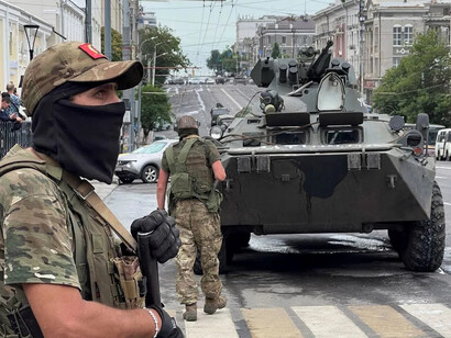 El propietario del Grupo Wagner y sus tropas llegan a la ciudad rusa clave de Rostov del Don tras cruzar la frontera desde Ucrania