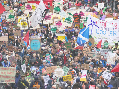 Si seguimos quemando combustibles fósiles en las próxima década y media no lograremos llegar al objetivo científico vital que nos hemos fijado, el cual es no sobrepasar el 1.5 grados Celsius del calentamiento del planeta