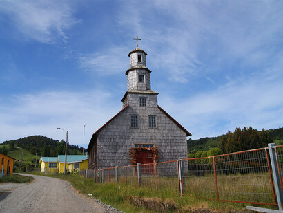 Hoy, el archipiélago enfrenta un proceso sostenido de expoliación de sus recursos naturales, impulsado por intereses económicos que destruyen el equilibrio ecológico