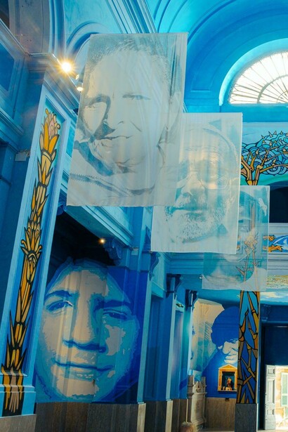 Dopo circa 40 anni di chiusura, la chiesa ha riaperto le sue porte al pubblico nel 2023, presentandosi con interni completamente ridipinti in diverse tonalità di azzurro, frutto del lavoro di artisti come Tono Cruz, Mono González e Giuliana Conte, insieme ai giovani del quartiere. Napoli, Italia