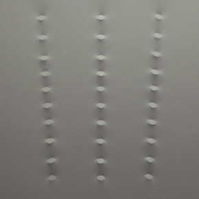 Turi Simeti, 5 file di piccoli ovali grigi, 2016, 150x300 cm. Courtesy Archivio Turi Simeti