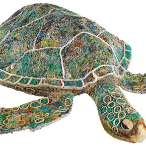 Tortue Merad d’Underdown Cay (Merad Turtle from Underdown Cay) par collectif du Centre d’Art d’Erub 
Australie, Queensland, détroit de Torrès, île Erub, Meriam Mer. 2015, Corde en polypropylène sur armature métallique, Acquis du Centre d’Art d’Erub en 2017 par l’intermédiaire de Stéphane Jacob (Arts 
d’Australie). Photo: © MEG, J. Watts