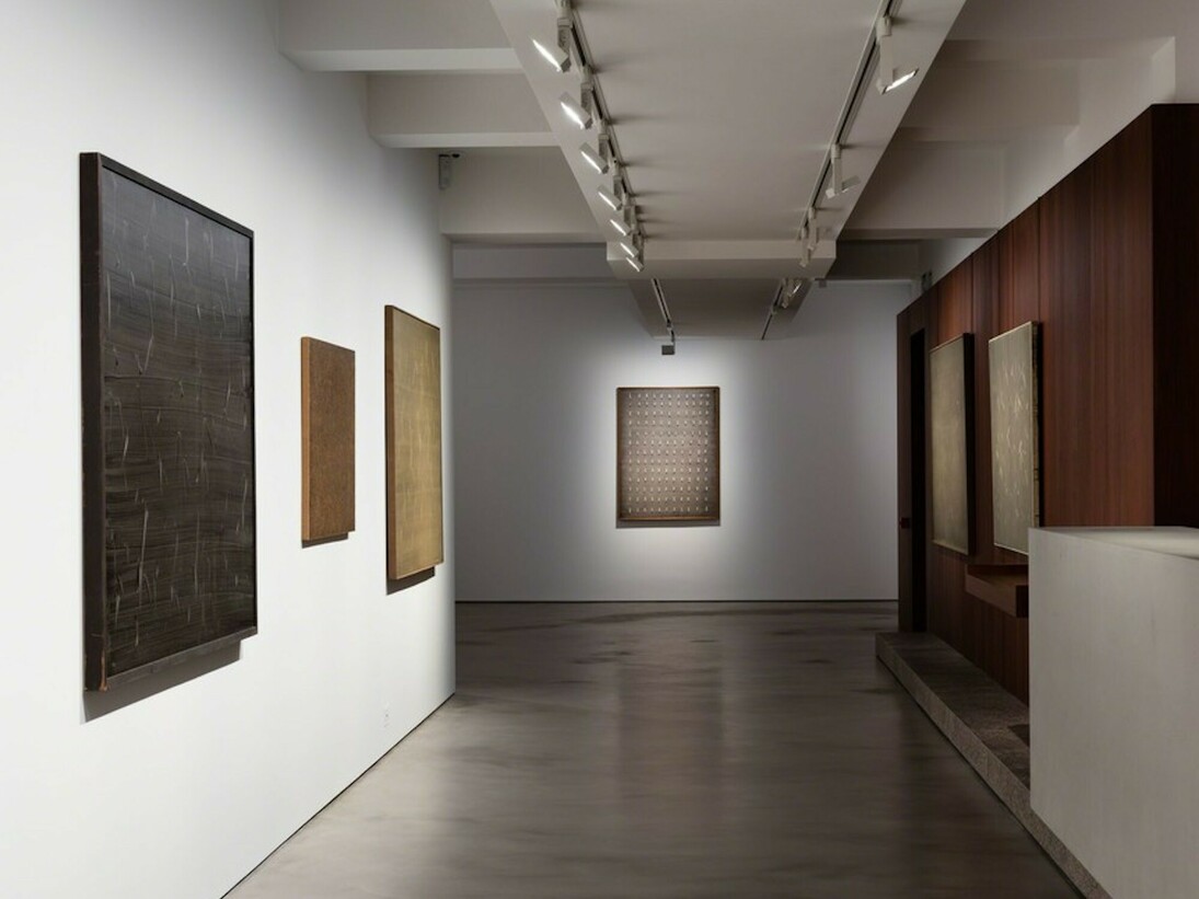Cho Yong-Ik, Exhibition view. Courtesy of Olivier Malingue Gallery