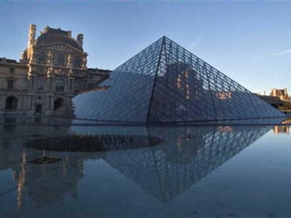 The Louvre under water