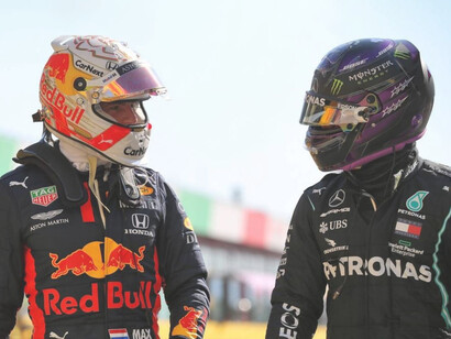 Ganó Verstappen, tras adelantar a Hamilton en una carrera que este había dominado casi en su totalidad
