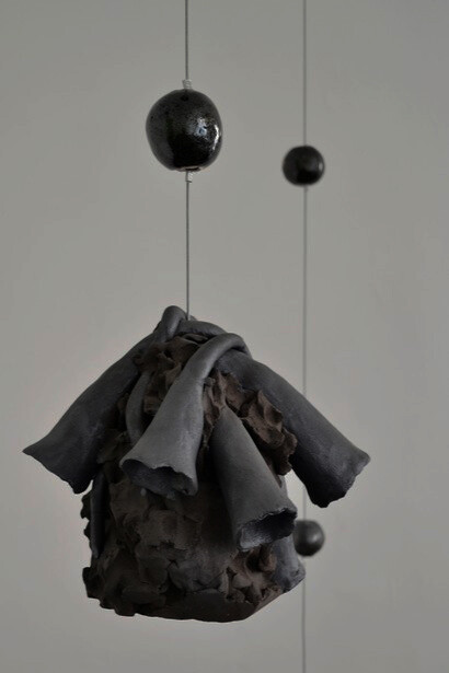 Anders Brinch, Black orchid, 2020. Ceramics, 24 x 15 x 15 cm. Courtesy of Marie Kirkegaard Gallery