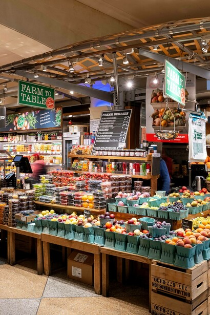 Images courtesy of Grand Central Terminal, Farm to Table sign visible at grocery store, New York, USA