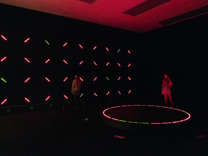 Various artists, Electric dreams, exhibition view. Courtesy of Tate Modern
