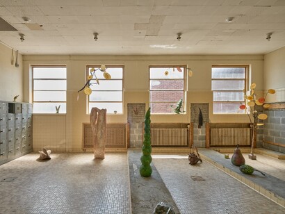 Various artists, The campus. 2025 annual exhibition, exhibition view. Courtesy of James Cohan Gallery