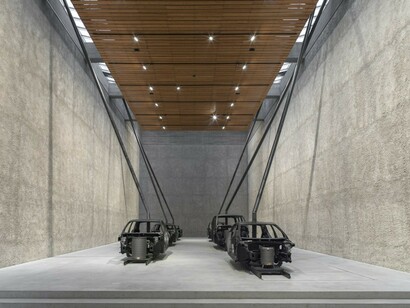 Michael Sailstorfer. Courtesy of König Galerie