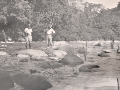 Contemplando el río El General entre Paso Real y Paso de Térraba